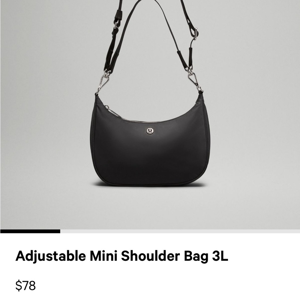 Lululemonon adjustable shoulder bag